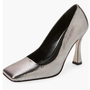Beautiisoles by Robyn Shreiber $345 Women’s Abigail Square Toe Pump Size 7 NEW